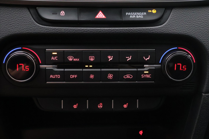 Kia Ceed 1,5 T-GDI 117kW DPH CZ