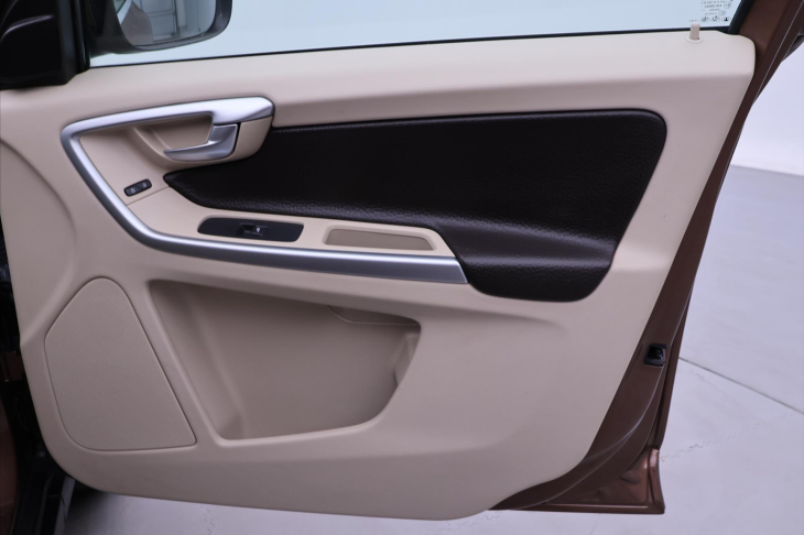 Volvo XC60 2,4 D3 120kW AWD AT Summum