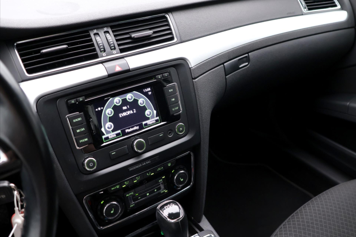 Škoda Superb 2,0 TDI 125kW DSG Navi Xenon