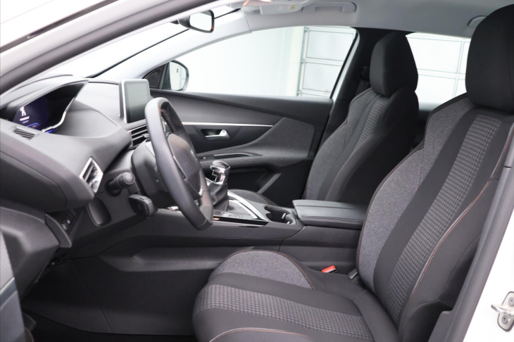 Peugeot 3008 1,5 BlueHDi 96Kw CZ DPH