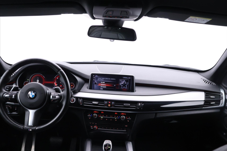 BMW X5 3,0 30d xD M-paket DPH 1.Maj.