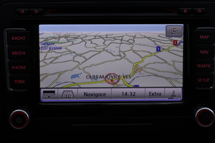 Volkswagen Touran 1,6 TDI 77kW Match Tažné Navi