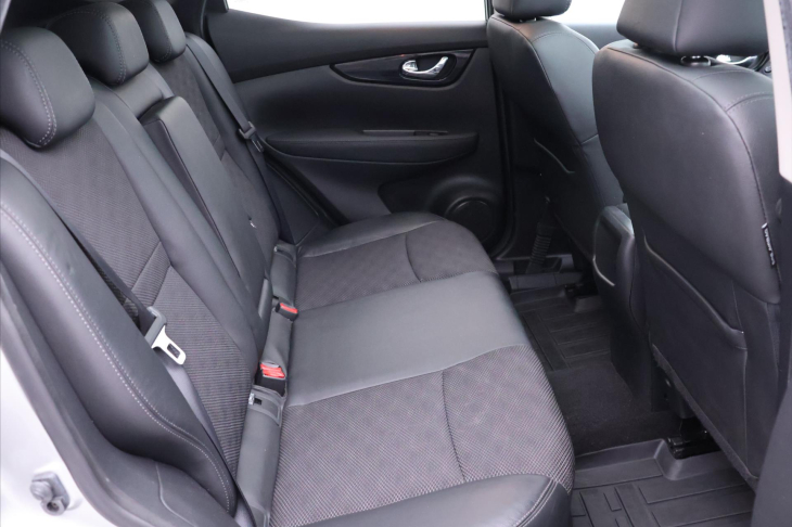 Nissan Qashqai 1,2 DiG-T 85kW Tekna Panorama