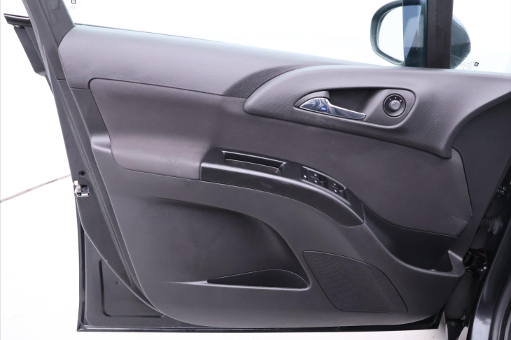 Opel Meriva 1,4 Turbo 88kW Klima Tažné