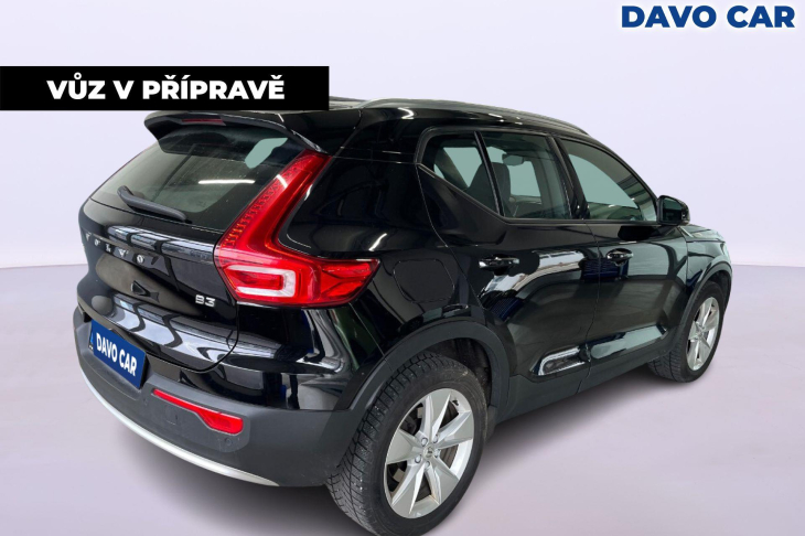 Volvo XC40 2,0 B3 120kW Core DCT CZ Záruka