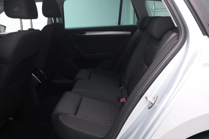 Škoda Superb 2.0 TDI 110kW DSG LED 1Maj DPH