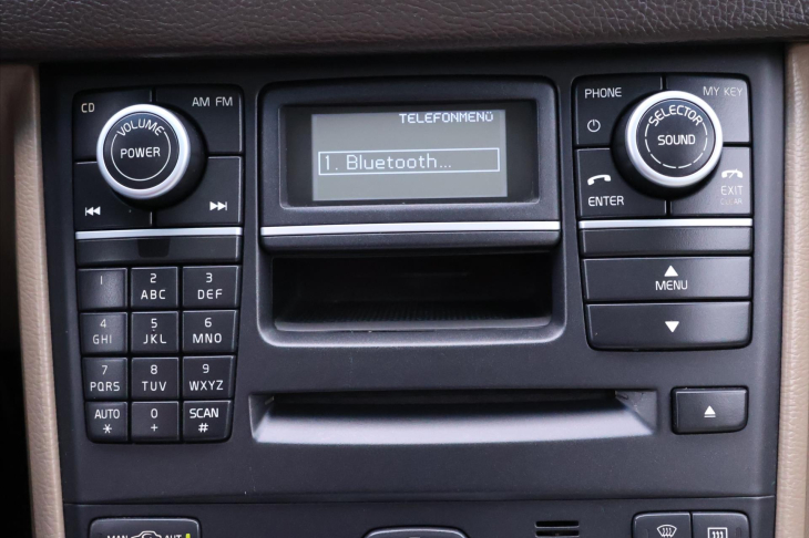 Volvo XC90 2,4 D5 147kW AWD KINETIC