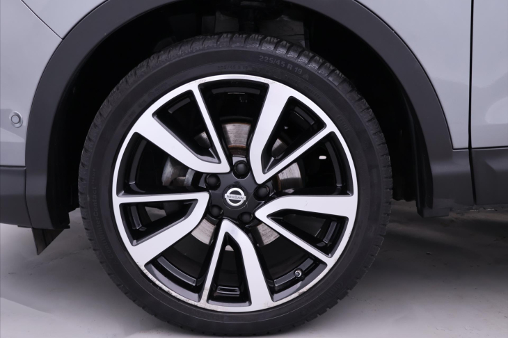 Nissan Qashqai 1,2 DIG-T 85kW Aut. CZ Tekna