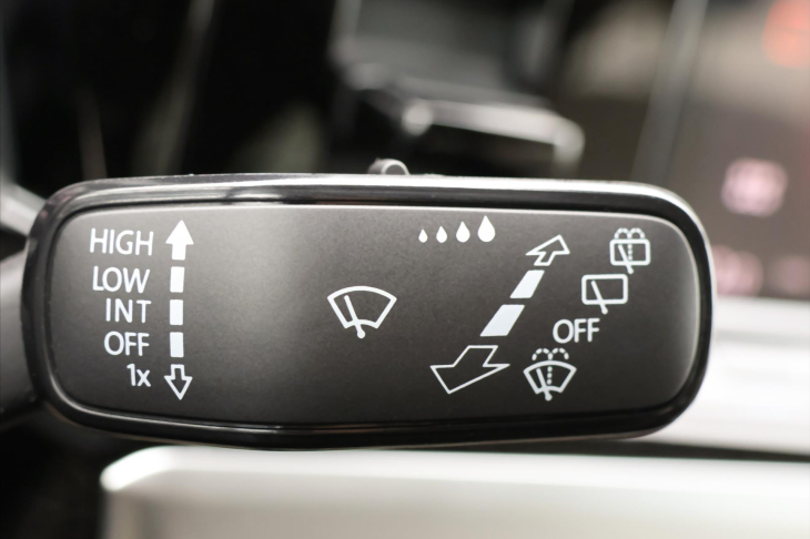 Volkswagen Multivan 2,0 TDI LONG STYLE DSG 7-míst