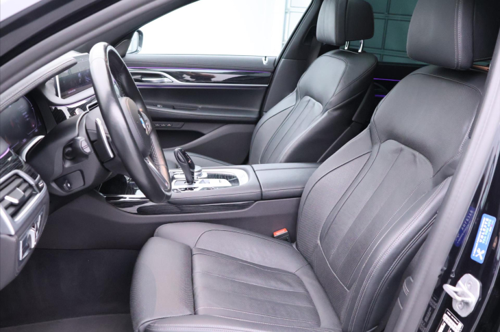 BMW Řada 7 3,0 730d xDrive 210kW M-paket