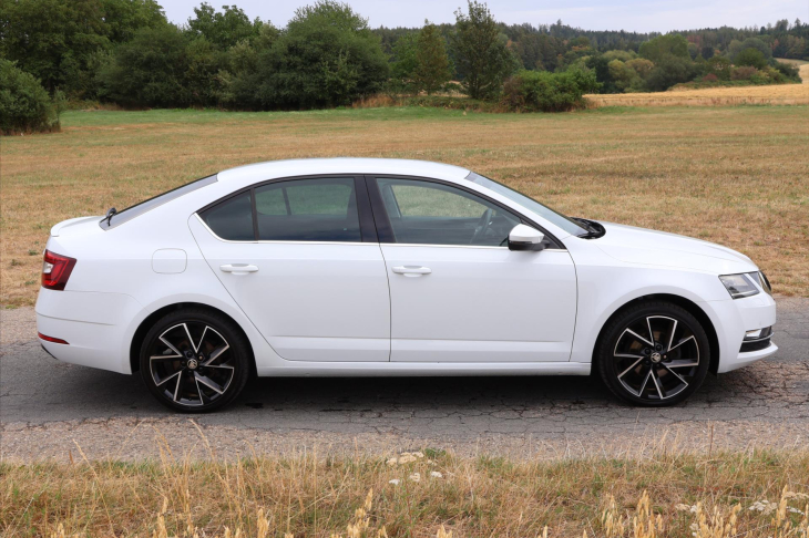 Škoda Octavia 2,0 TDI 4x4 DSG CZ Style Sport