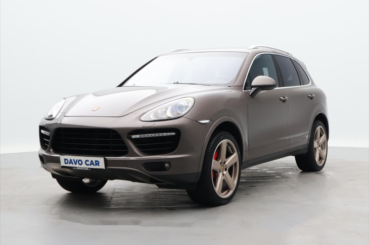 Porsche Cayenne 4.8 Turbo S 405kW DPH CZ