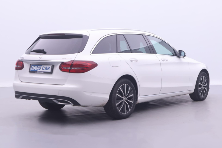 Mercedes-Benz Třídy C 2,0 220d 143kW 4Matic LED