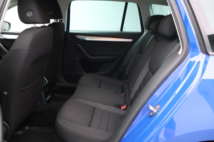 Škoda Octavia 2.0 TDI DSG CZ 125let LED 1Maj