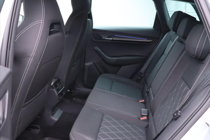 Škoda Karoq 2,0 TSI DSG 4x4 Sportline DPH