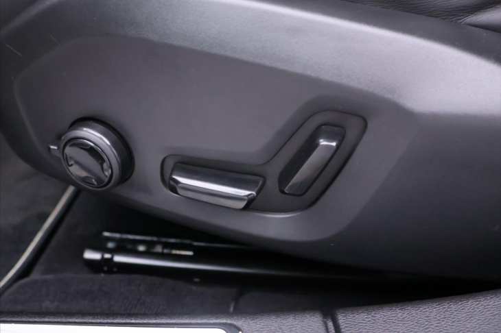 Volvo S60 2,0 T5 186kW Inscription CZ