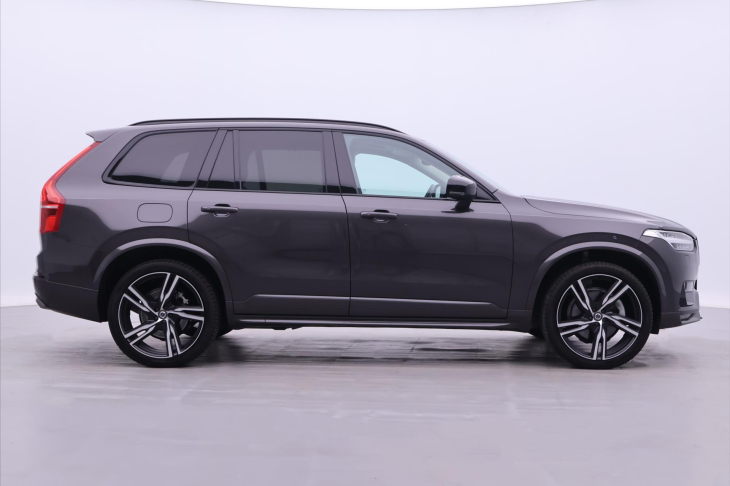 Volvo XC90 2,0 B5 AWD Ultimate Dark 7-Míst
