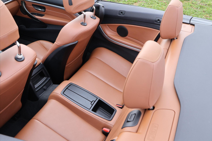 BMW Řada 4 2,0 M-Packet Luxury Cabrio