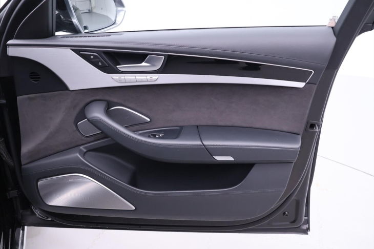 Audi A8 6,3 FSI W12 Quatrro Tiptronic 368kW