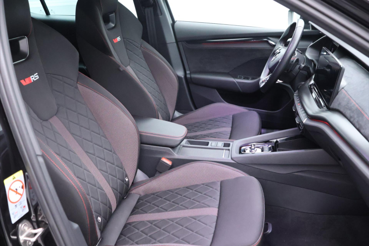 Škoda Octavia 2,0 TSI RS 180kW DSG CZ