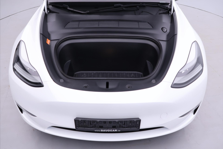 Tesla Model Y Long Range AWD DPH 1.Maj.