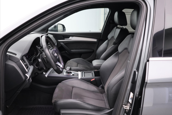 Audi Q5 2,0 TDI 140kW 4X4 Tažné CZ LED