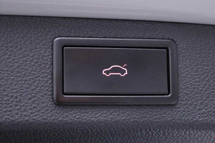 Škoda Kodiaq 2,0 TDI 110KW SPORTLINE DSG 4X4 CZ