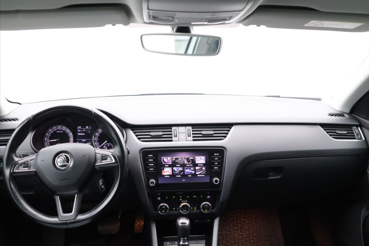 Škoda Octavia 1,6 TDI 85kW DSG CZ Style DPH