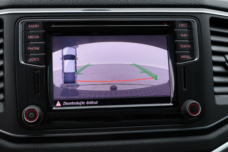 Volkswagen Amarok 3,0 TDI V6 Highline DPH Navi