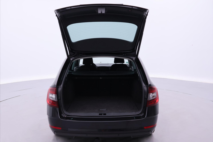 Škoda Octavia 2,0 TDI 110KW DSG Soleil