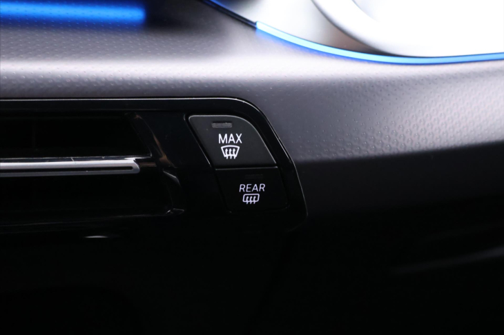 BMW Řada 2 1,5 220i M-sport Active Tourer