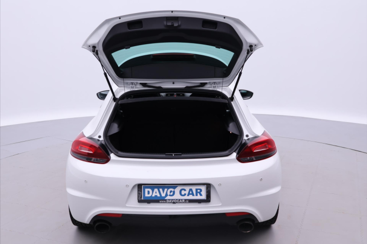 Volkswagen Scirocco 2,0 TSI 195kW R Serv.kniha