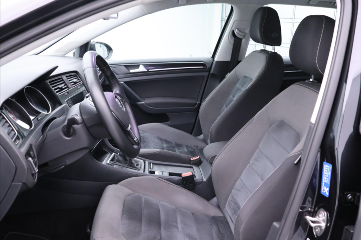 Volkswagen Golf 1,4 TSI 92kW Highline 1.Majitel