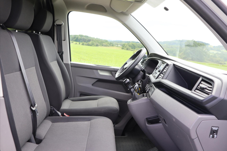 Volkswagen Transporter 2,0 TDI T6.1 1.Maj Klima DPH
