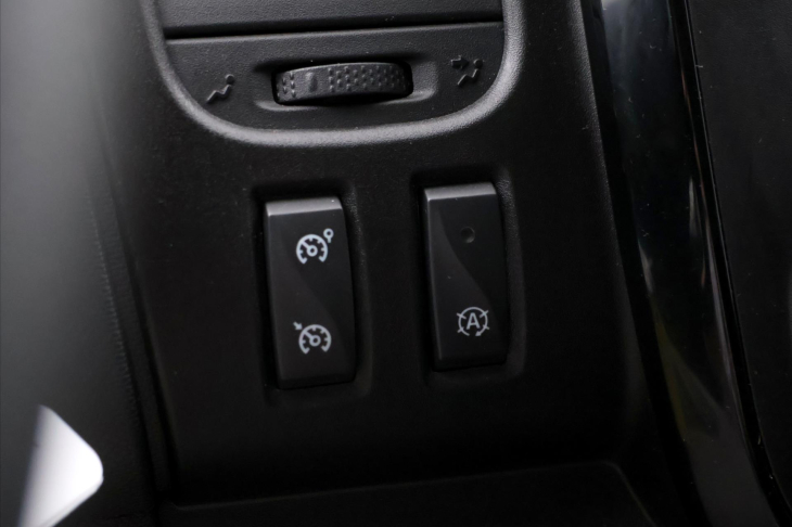Opel Vivaro 1,6 DCTi BiTurbo 107kW DPH