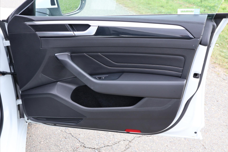 Volkswagen Arteon Shooting Brake 2,0 TSI 206kW R-line DSG DPH CZ