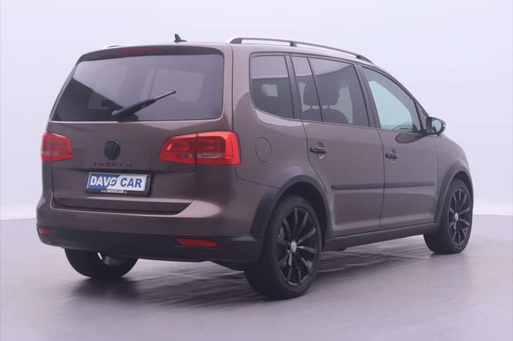 Volkswagen Touran 2,0 TDI 125kW DSG Cross 7-Míst