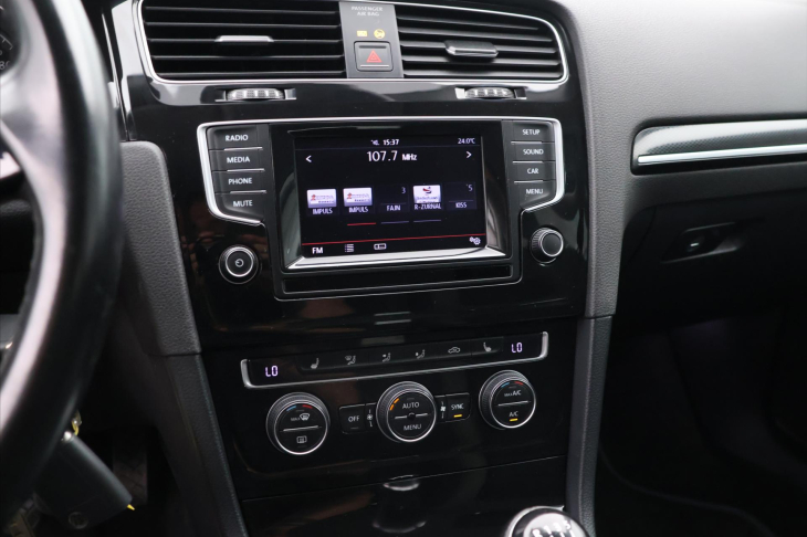 Volkswagen Golf Variant 1,6 TDI 77kW Comfortline CZ