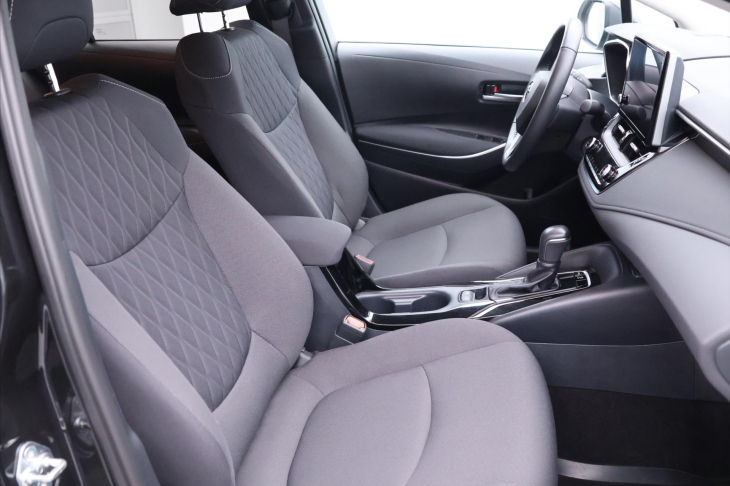 Toyota Corolla 1,5 VVT-i Aut. Comfort CZ DPH