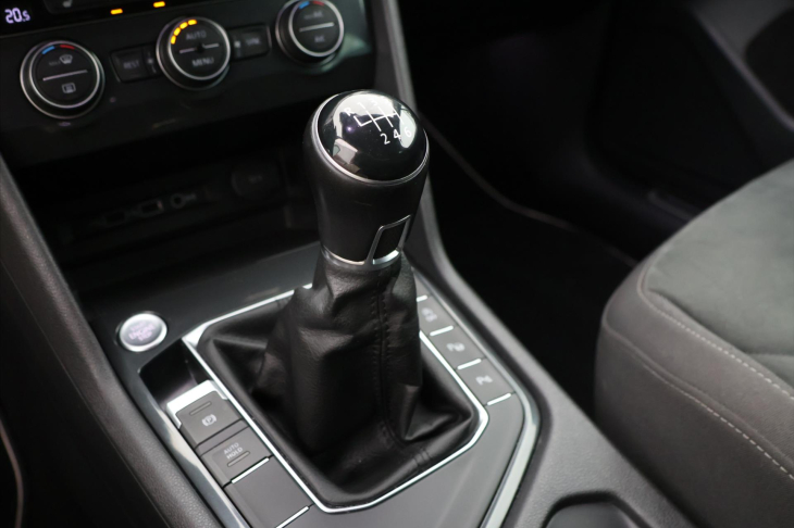 Volkswagen Tiguan 2,0 TDI 110kW Comfortline CZ