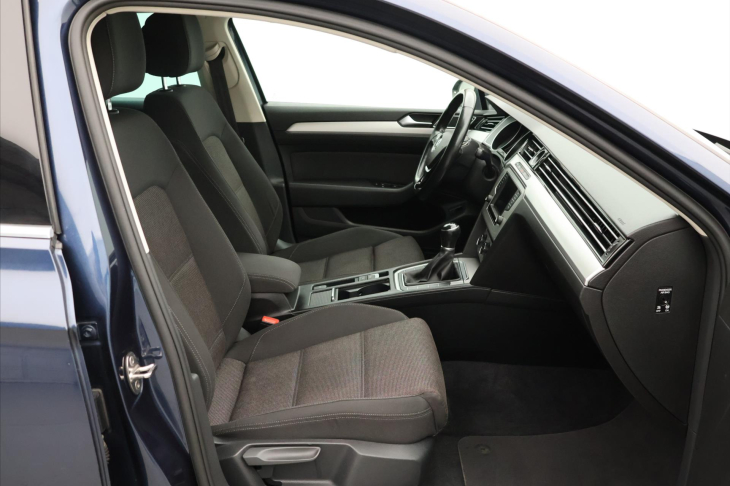 Volkswagen Passat 2.0 TDI 110kW Comfortline
