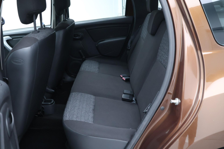 Dacia Duster 1,6 SCe 77kW Access Klima CZ