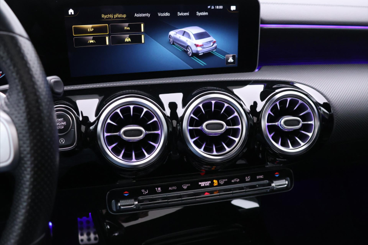 Mercedes-Benz Třídy A 2,0 A220 140kW Aut. AMG-Line