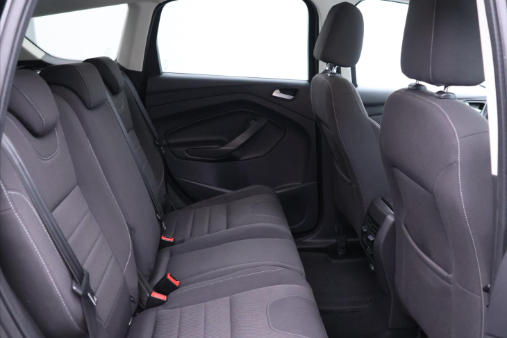 Ford Kuga 1,5 EB 110kW Trend Serv.Kniha