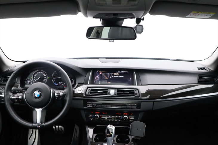 BMW Řada 5 3,0 D 190 kW X-Drive Luxury Line