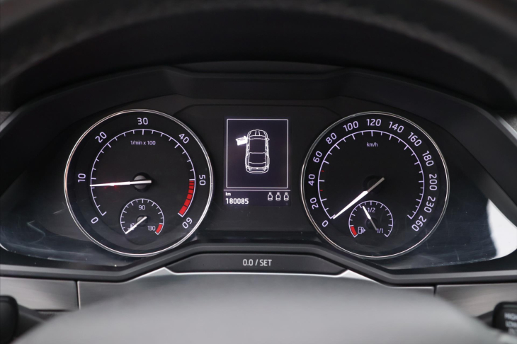 Škoda Superb 2,0 TDI 110kW Ambition DPH CZ