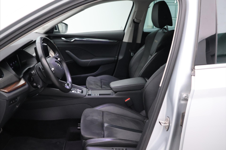Škoda Octavia 2.0 TDI 147kW 4x4 DSG CZ DPH Scout