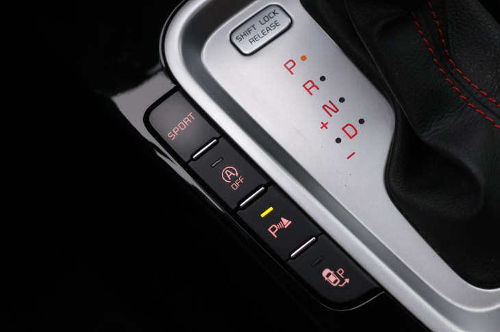 Kia Ceed 1,6 T-GDI 150kW DCT CZ GT