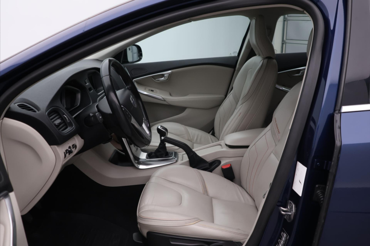 Volvo V40 1,6 D2 115 Summum