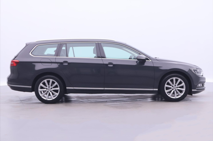 Volkswagen Passat 2,0 TDI DSG CZ Highline DPH